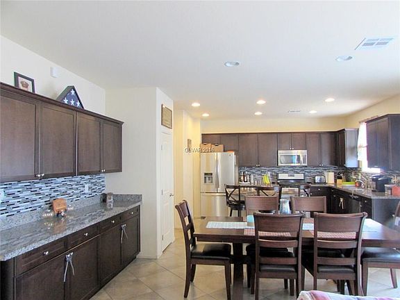 4th image of 4105 Crystal Island Ave #0