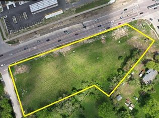 6N632 Gary Ave, Roselle, IL 60172