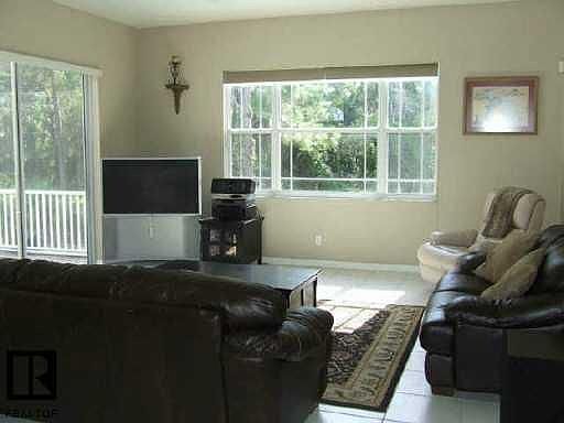3rd image of 645 Bayshore Dr