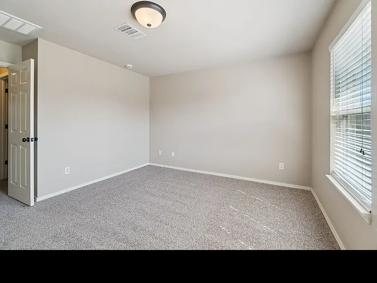 9524 SW 25th St — Photo 13