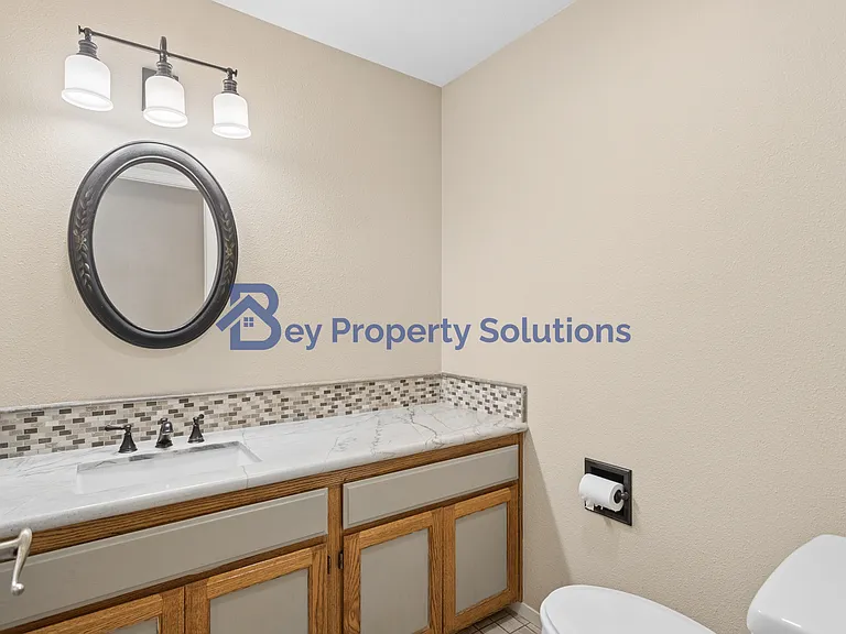 599 Woodland Dr — Photo 18