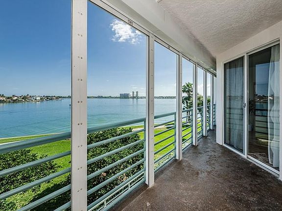 3rd image of 8041 Sailboat Key Blvd S APT 203