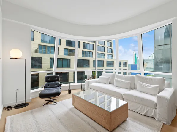 515 West 18th Street 510 image 2 of 20