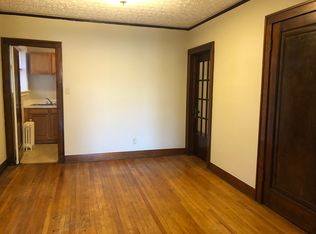 709 S 2nd St APT F, Springfield, IL 62704