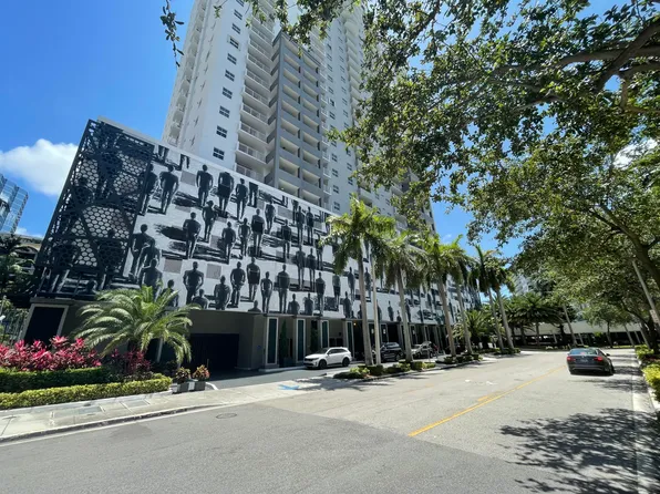 185 SE 14th Ter APT 2402, Miami, FL 33131