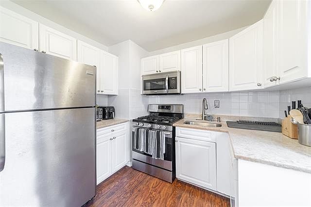 135 Montgomery St APT 20A, Jersey City, NJ 07302 | Zillow