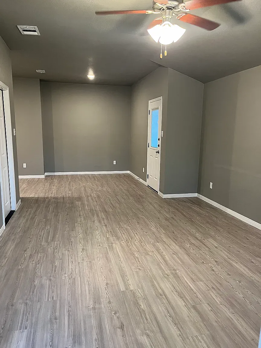 3 bed, 1342 sqft, $1,650 — Photo 1