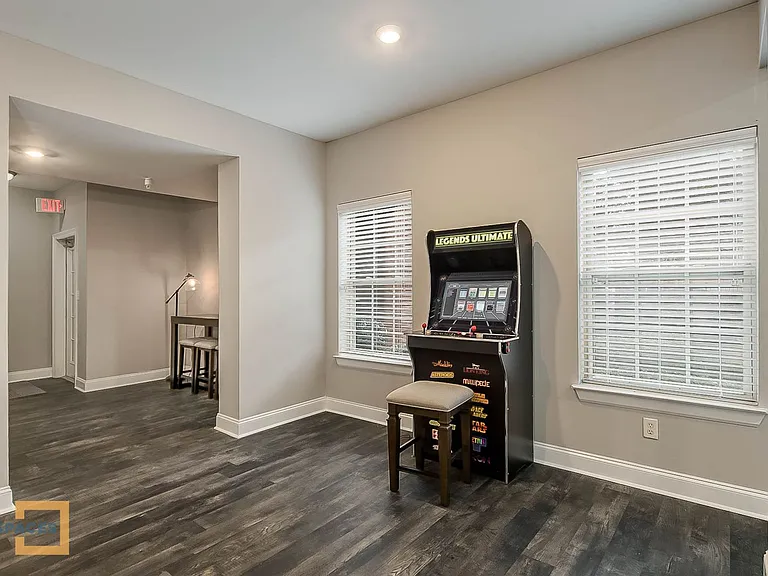 3218 Veterans Memorial Pkwy #3X3 — Photo 35