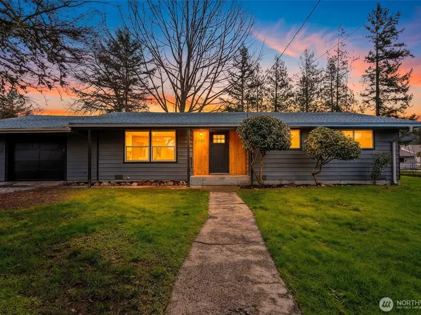 222 2nd Street, Gold Bar, WA 98251