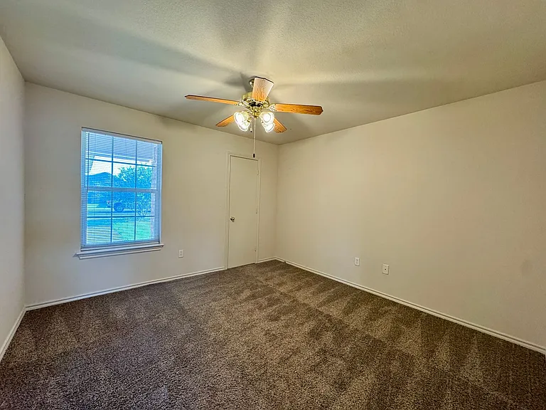 10201 Iris Ln #A — Photo 12