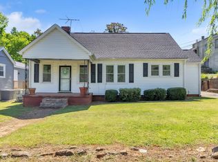 10 Eastlan Dr, Greenville, SC 29607