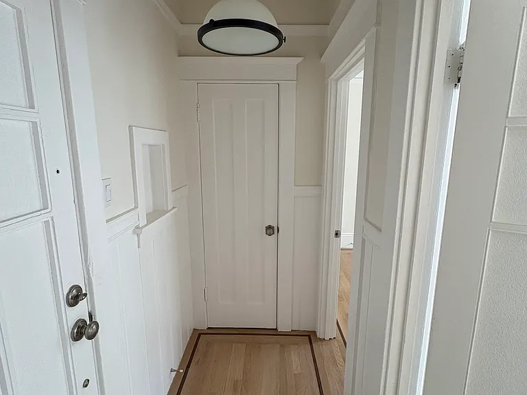 1546 Jones St #12 — Photo 16