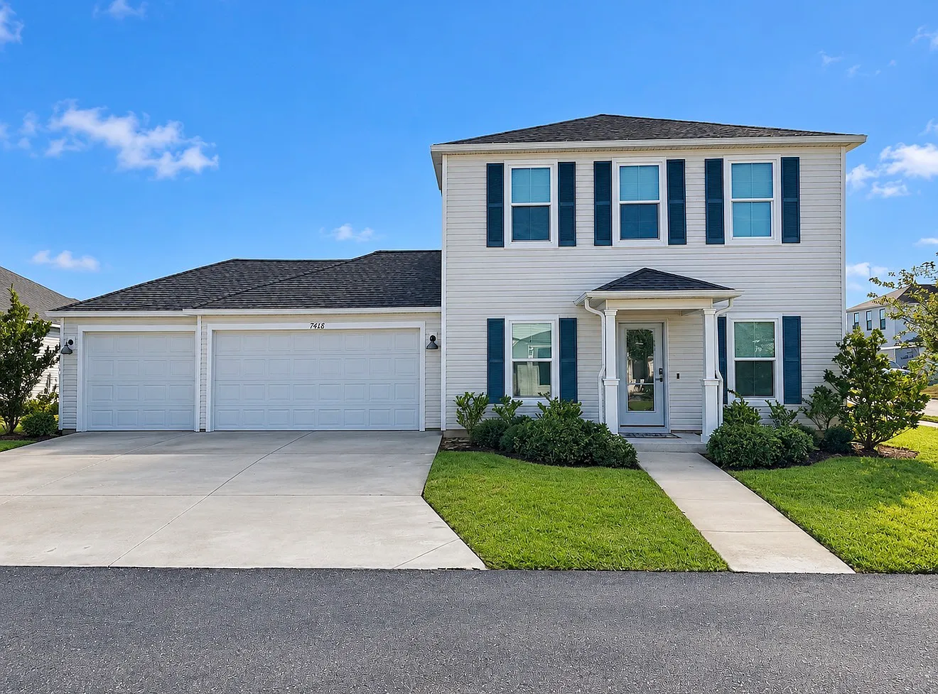 3 bed, 2.5 bath, 2040 sqft, $3,500 — Photo 1