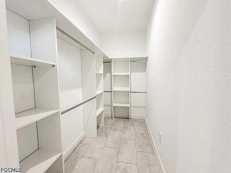 5028 W Tradewinds Cir — Photo 10