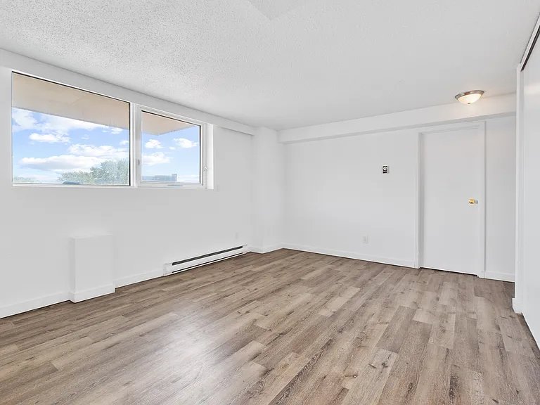 80 Florence St #706 — Photo 16