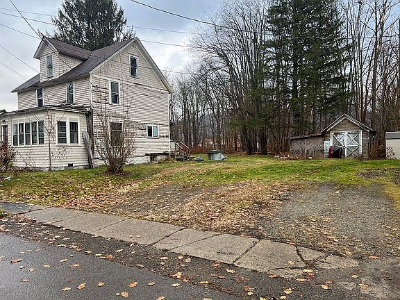 2nd image of 30 Sullivan St