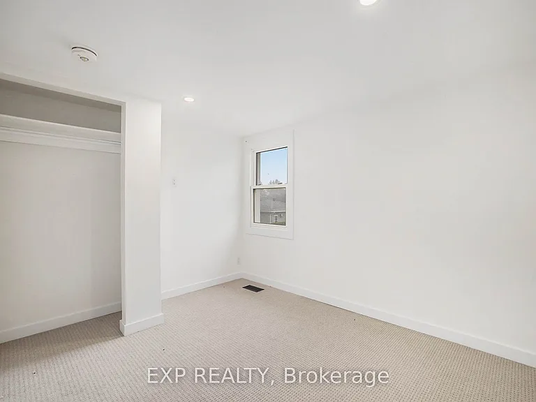 32 Colonel Murray St — Photo 13