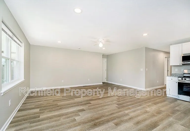 416 S Hamilton Ave #A — Photo 2