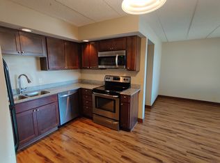 1609 10th St SE APT 5, Rochester, MN 55904