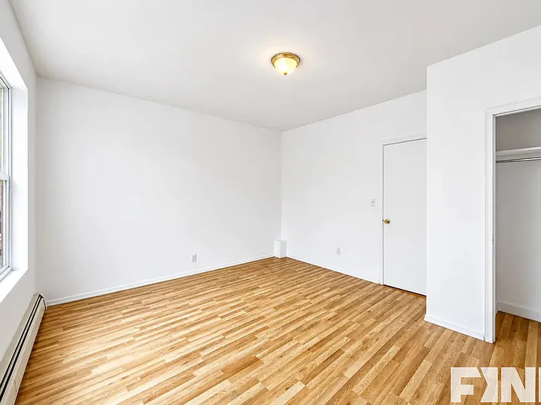 2826 W 35th St #1D — Photo 4