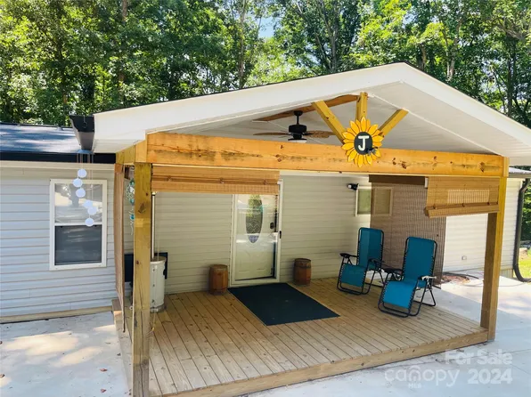 191 Old Hearth Rd #29, Clover, SC 29710