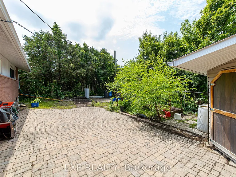 2097 Kingsley Rd — Photo 28