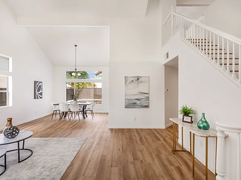 230 Del Mesa St — Photo 11