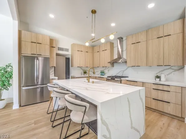 317 Rosemary Ln, Las Vegas, NV 89107