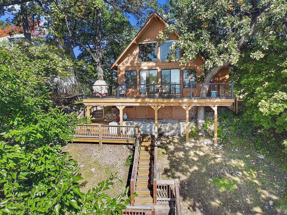 1st image of 405 Waldeck DRIVE