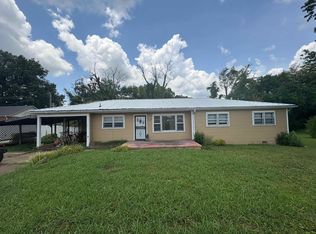 60 White St, Savannah, TN 38372