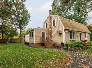 216 Brimbal Ave, Beverly, MA 01915