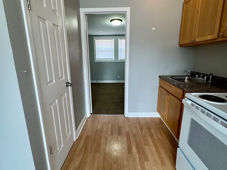 2703 Pine St #2707 — Photo 6