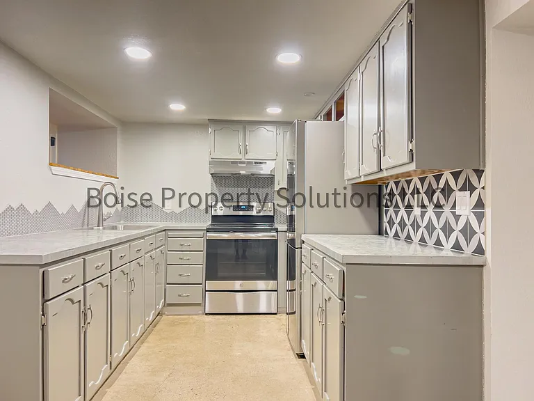 1510 W Franklin St #3 — Photo 2