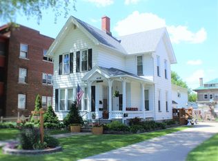 430 6th Ave S, Clinton, IA 52732