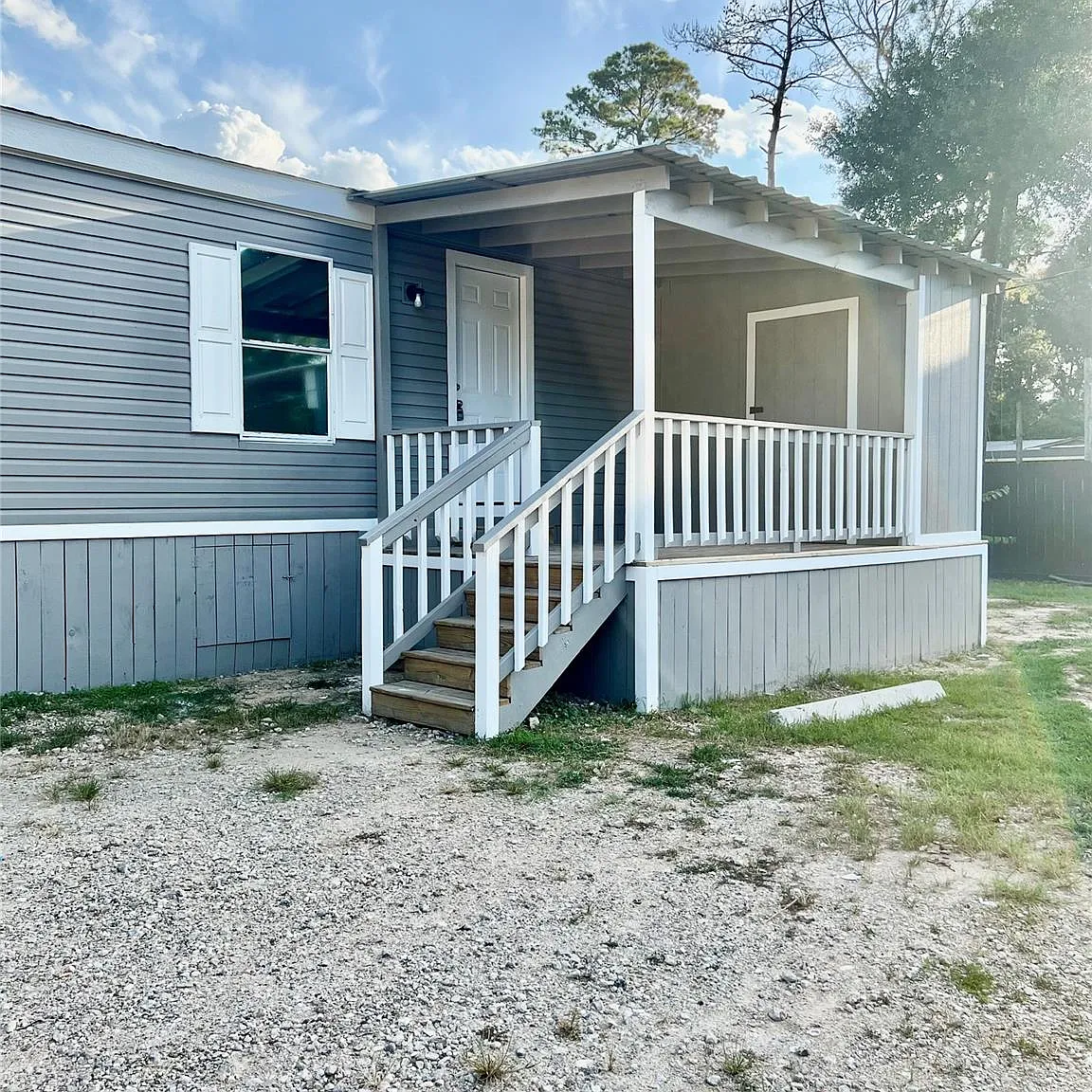 3 bed, 2.0 bath, 1232 sqft, $1,350 — Photo 2