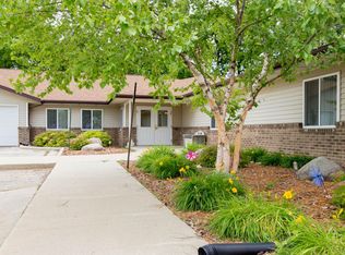 210 N 8th Ave E, Hartley, IA 51346