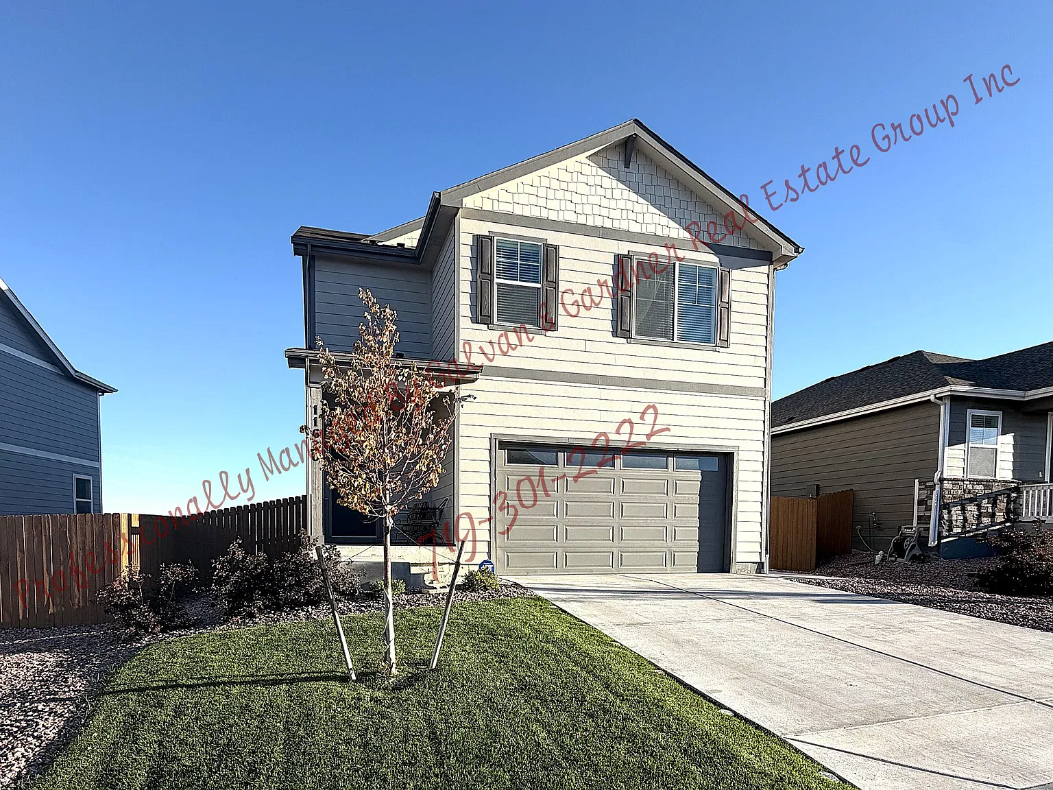 4 bed, 2.5 bath, 2156 sqft, $3,200 — Photo 3