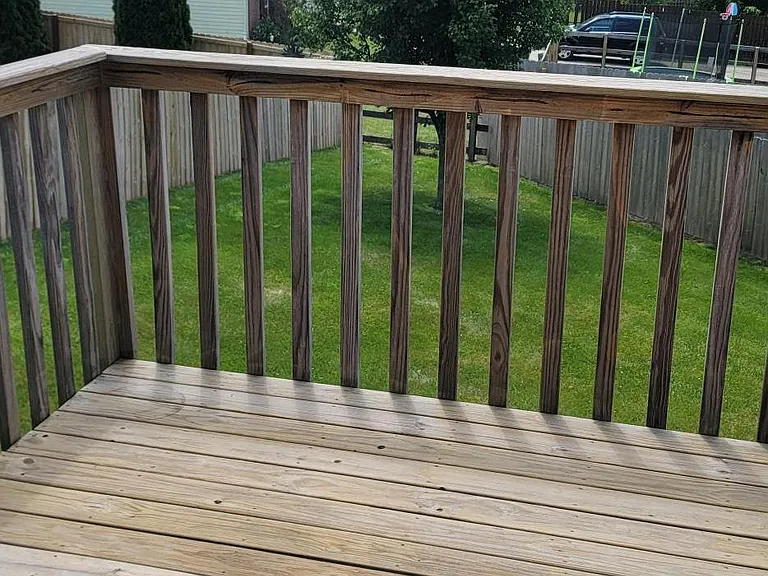 586 Astoria Ct — Photo 3