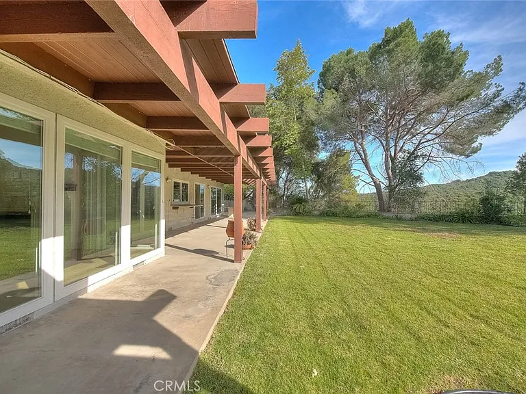 16612 Park Lane Cir — Photo 42