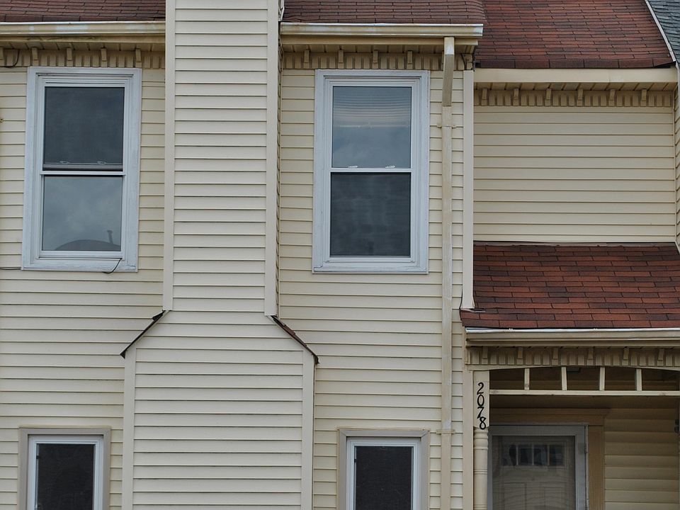 Front view of Townhouse