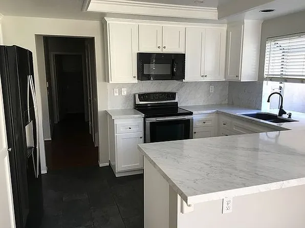 2410 Mira Monte Ct, Tustin, CA 92782