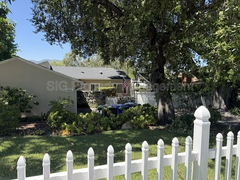 3040 Orange Ave — Photo 3