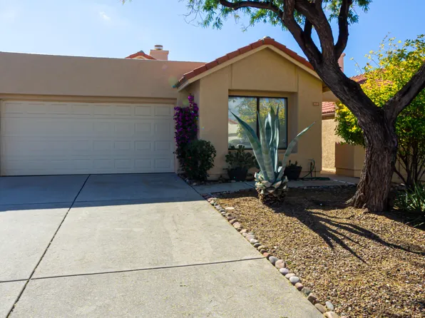 310 E Highcourte Ln, Oro Valley, AZ 85737