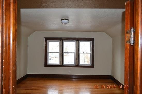 4th image of 1313 La Salle Ave