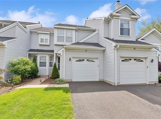 50 Vandeventer Ct #705, Sayreville, NJ 08872