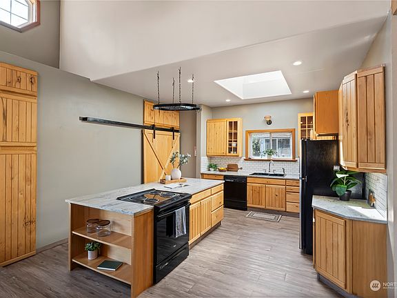 4th image of 4323 N Ferdinand Street