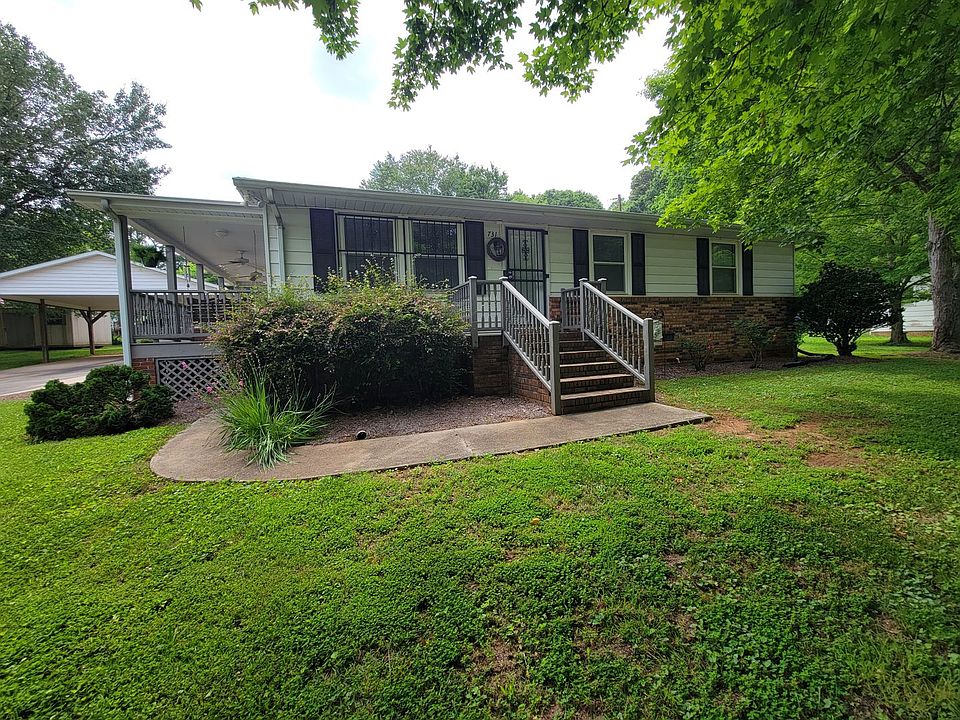 1st image of 731 Woodlawn Ave
