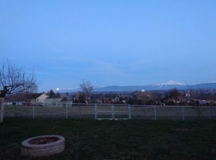 6128 Vista Dr, Ferndale, WA 98248