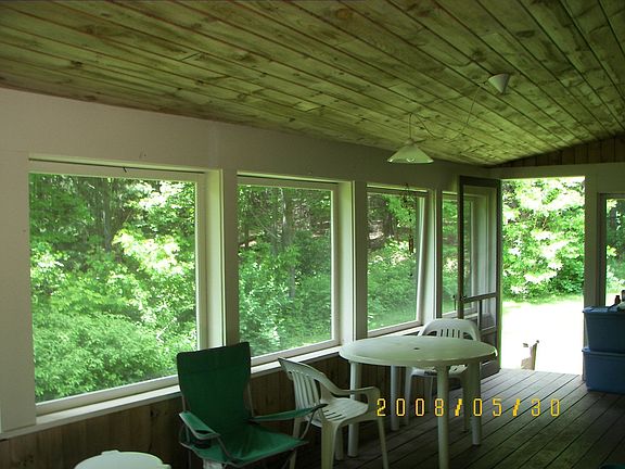 Screen Room