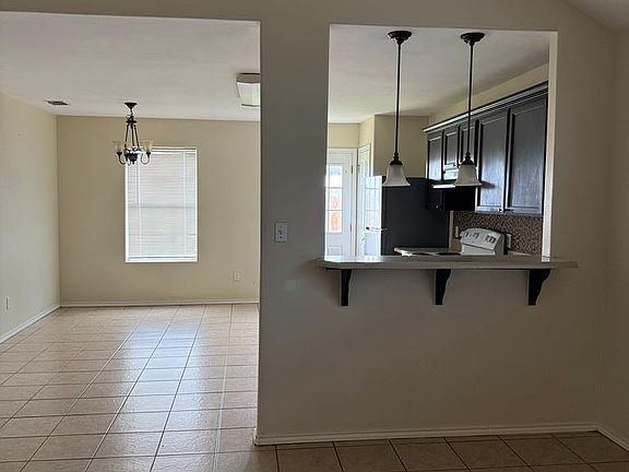 4th image of 1280 Janet Ln